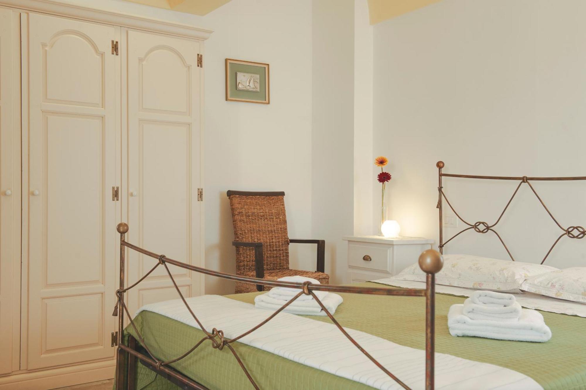 Agriturismo Masseria Calongo Cisternino Esterno foto